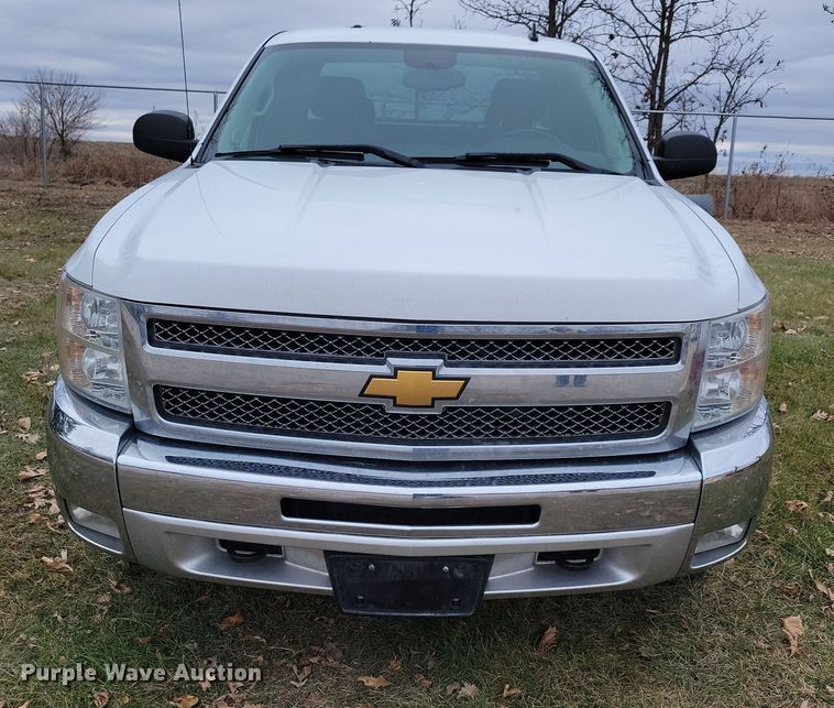 image for item LC9388 2013 Chevrolet Silverado 1500  Ext. Cab pickup truck