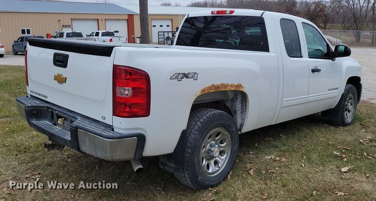 image for item LC9388 2013 Chevrolet Silverado 1500  Ext. Cab pickup truck