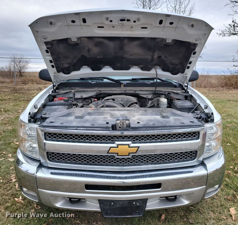 image for item LC9388 2013 Chevrolet Silverado 1500  Ext. Cab pickup truck