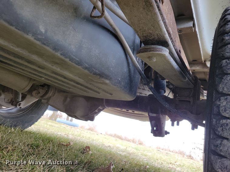 image for item LC9388 2013 Chevrolet Silverado 1500  Ext. Cab pickup truck