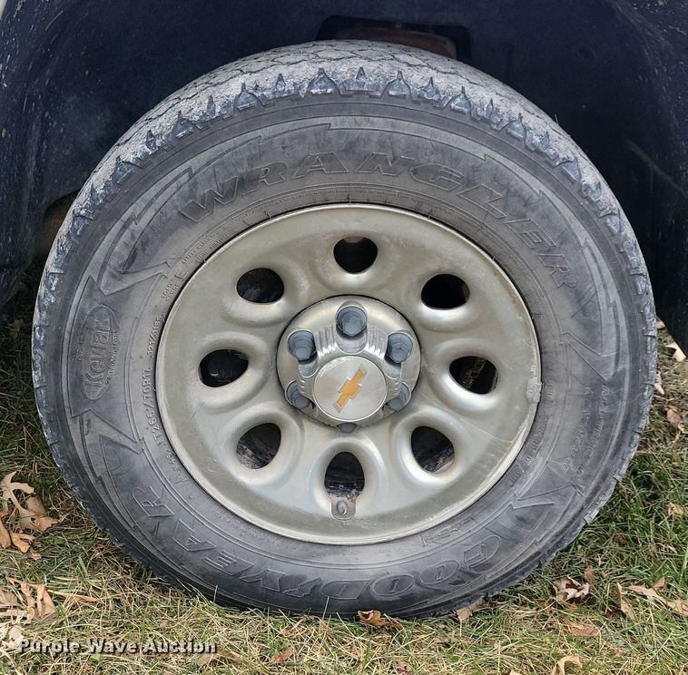 image for item LC9388 2013 Chevrolet Silverado 1500  Ext. Cab pickup truck