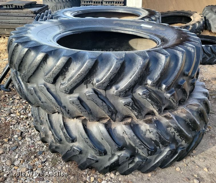 image for item LC9408 (4) tractor tires