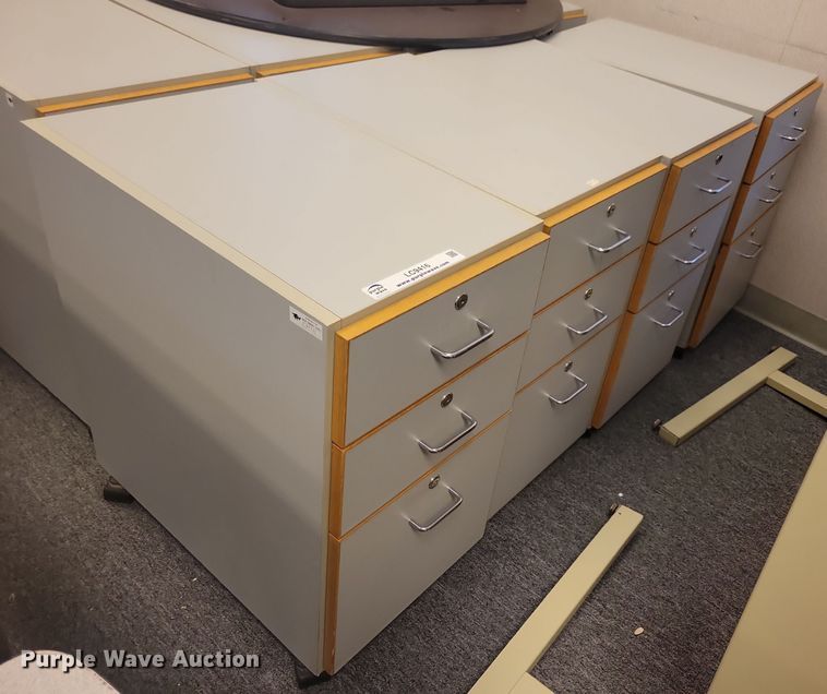 image for item LC9416 (4) cabinets