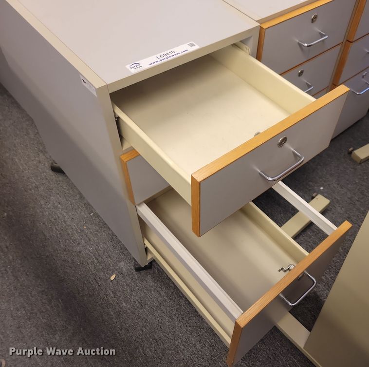 image for item LC9416 (4) cabinets