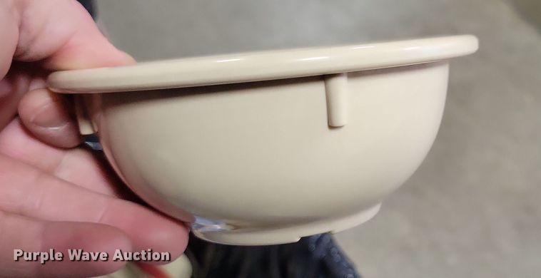 image for item LC9429 (4) bins of bowls