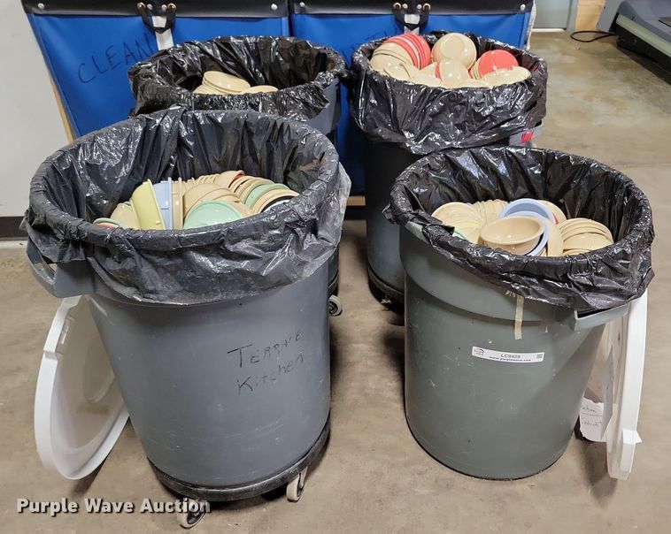 image for item LC9429 (4) bins of bowls
