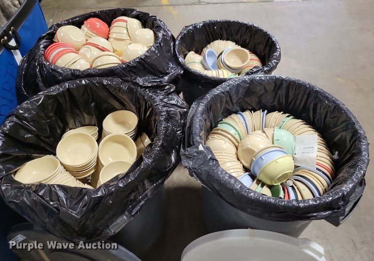 image for item LC9429 (4) bins of bowls