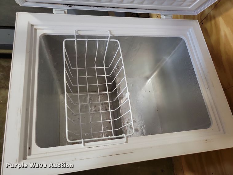 image for item LC9432 Magic Chef  deep freezer