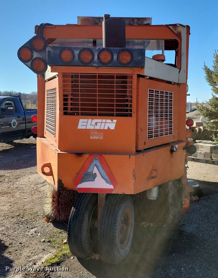 image for item LC9465 Elgin Pelican  sweeper