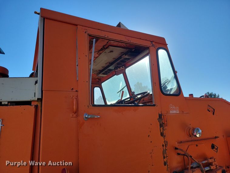 image for item LC9465 Elgin Pelican  sweeper