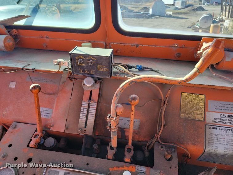 image for item LC9465 Elgin Pelican  sweeper