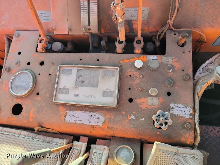 image for item LC9465 Elgin Pelican  sweeper