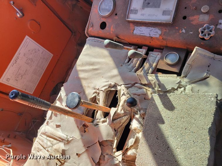 image for item LC9465 Elgin Pelican  sweeper