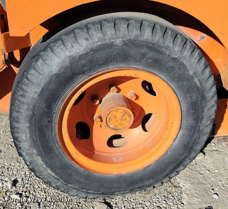 image for item LC9465 Elgin Pelican  sweeper