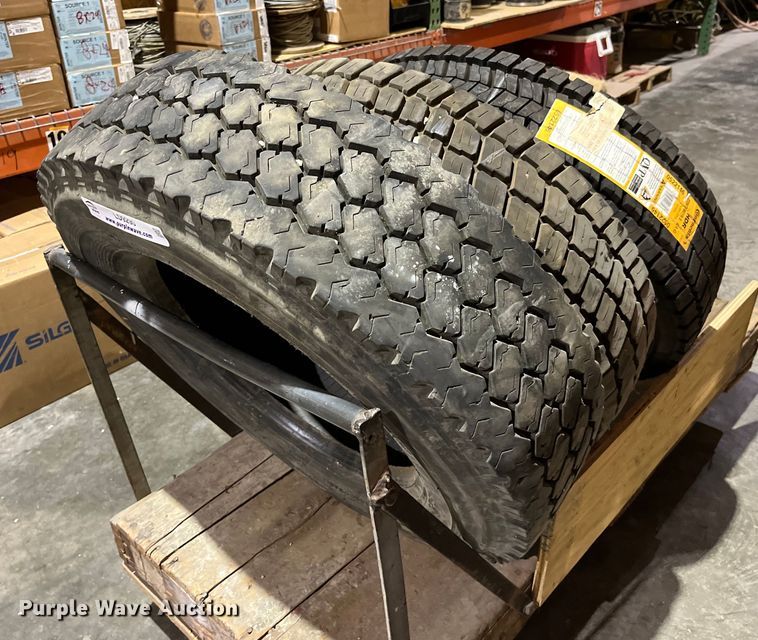 image for item LD9290 (3) tires