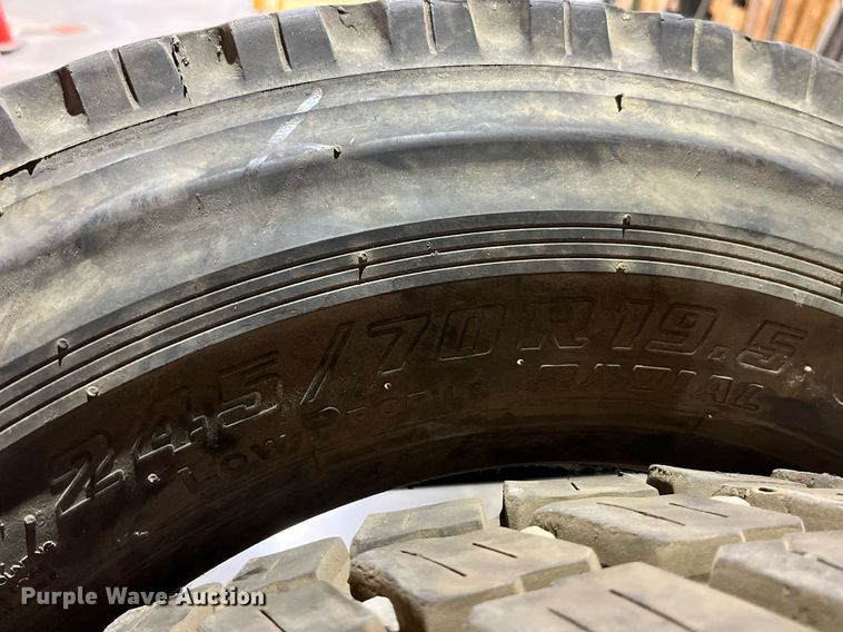 image for item LD9290 (3) tires