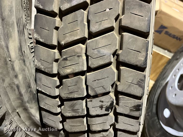 image for item LD9290 (3) tires