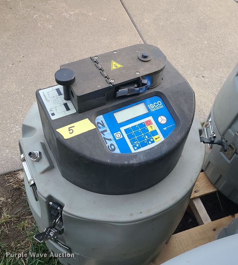 image for item LJ9412 Lab equipment