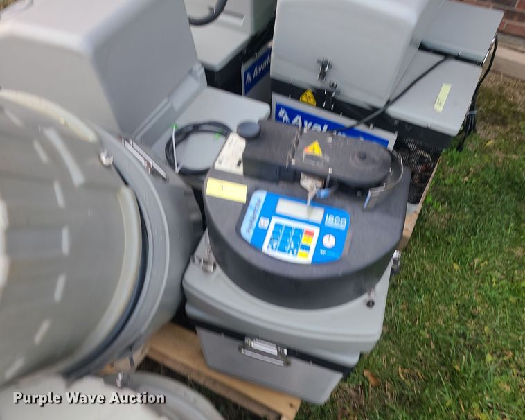 image for item LJ9412 Lab equipment