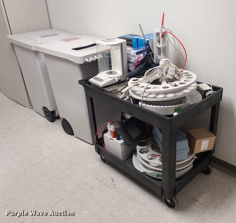 image for item LJ9412 Lab equipment