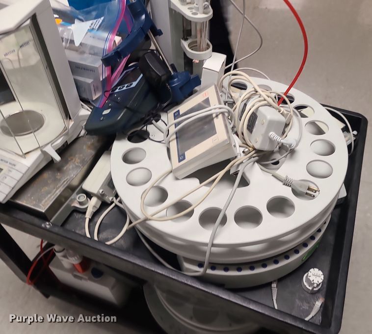 image for item LJ9412 Lab equipment