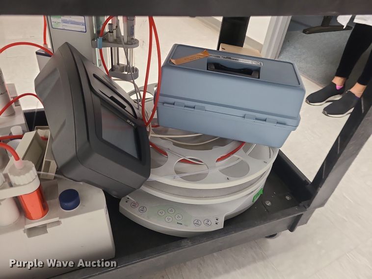 image for item LJ9412 Lab equipment