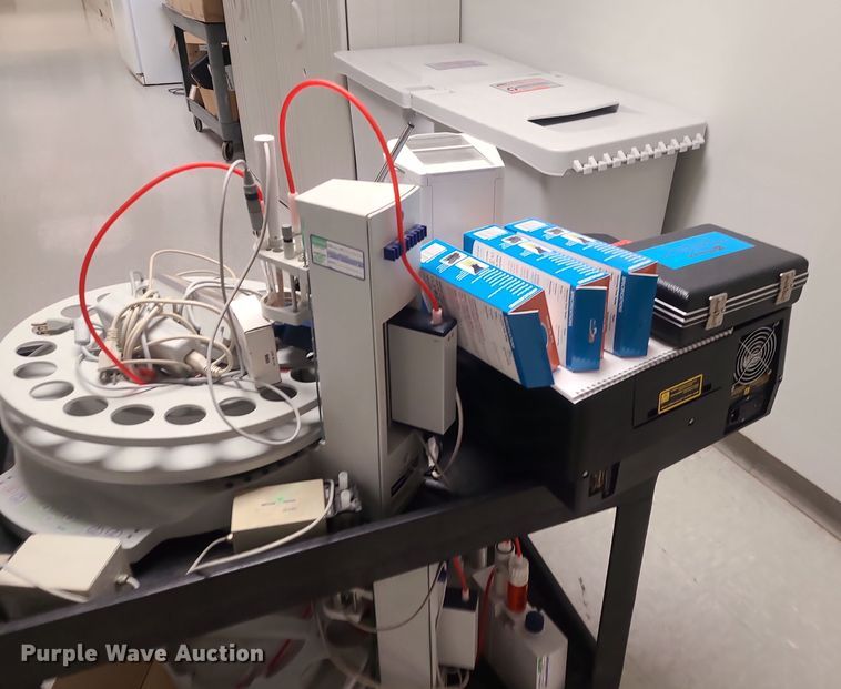 image for item LJ9412 Lab equipment