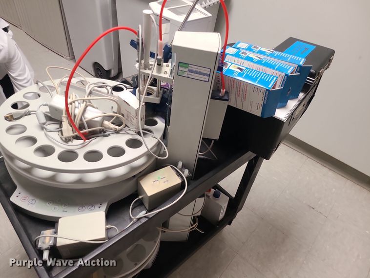 image for item LJ9412 Lab equipment