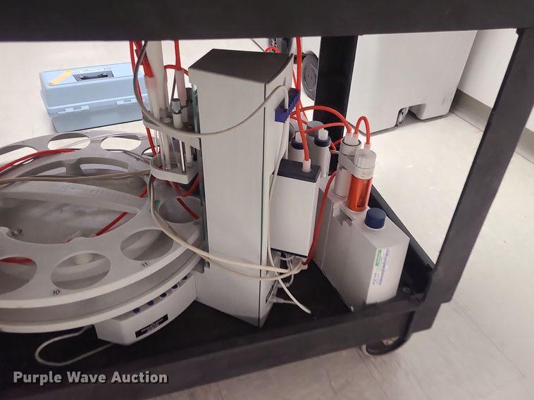 image for item LJ9412 Lab equipment