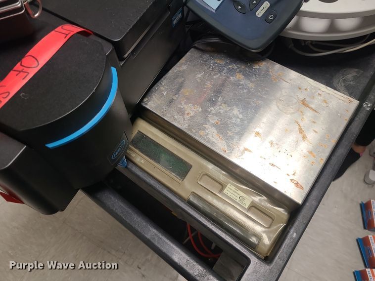 image for item LJ9412 Lab equipment