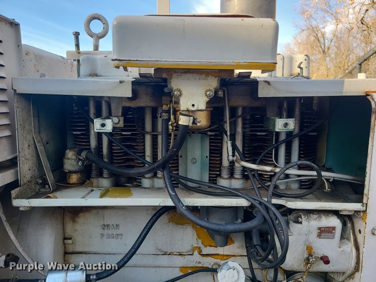 image for item LJ9432 Onan J120-S/967F  generator