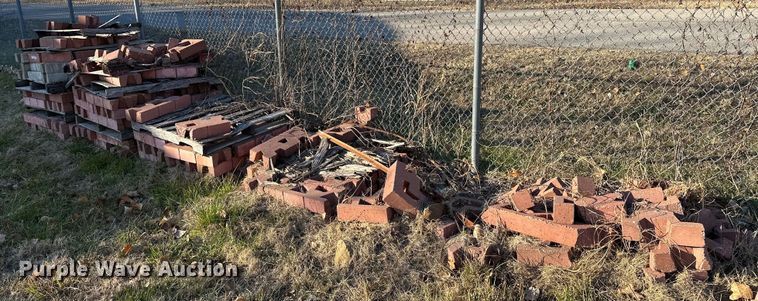 image for item LK9656 Approximately (80) bricks