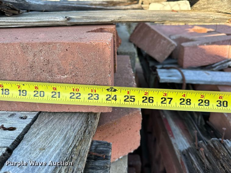 image for item LK9656 Approximately (80) bricks