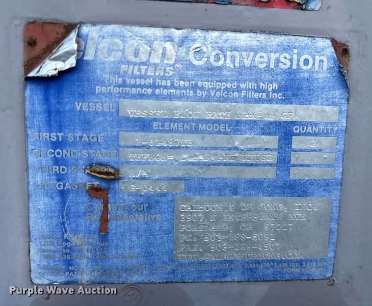 image for item LK9668 1989 Ford F450 Super Duty  fuel truck