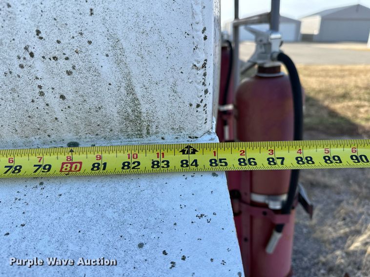 image for item LK9668 1989 Ford F450 Super Duty  fuel truck