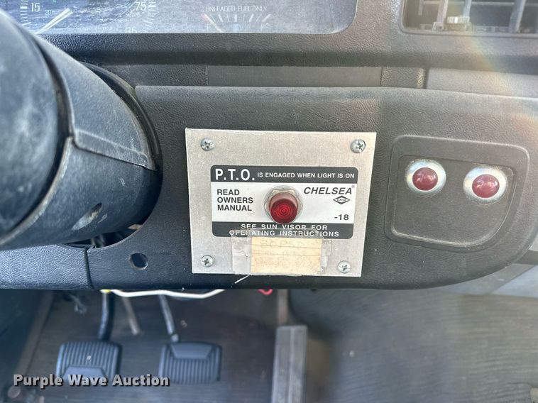 image for item LK9668 1989 Ford F450 Super Duty  fuel truck