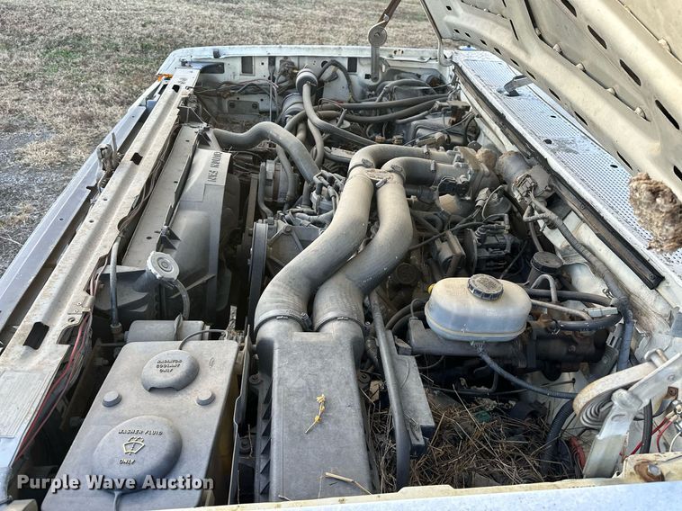 image for item LK9668 1989 Ford F450 Super Duty  fuel truck