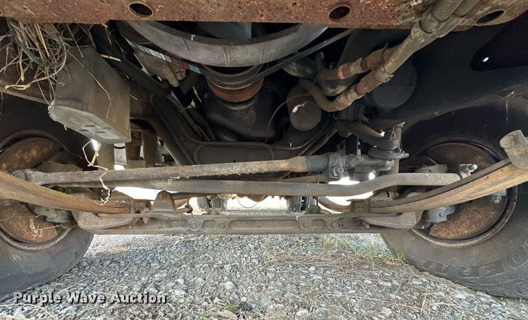 image for item LK9668 1989 Ford F450 Super Duty  fuel truck