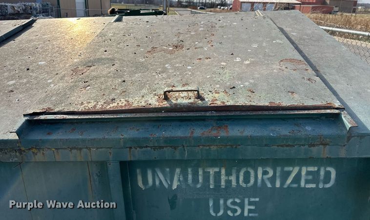 image for item LK9674 Roll-off dumpster