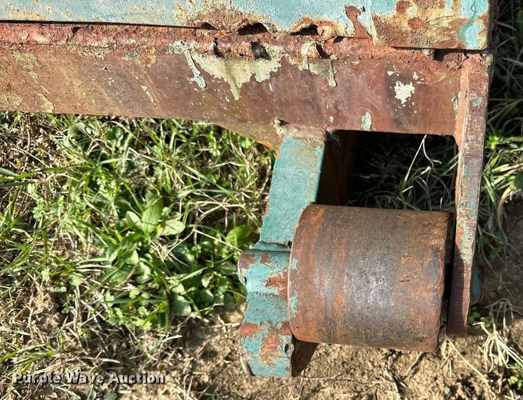 image for item LK9674 Roll-off dumpster