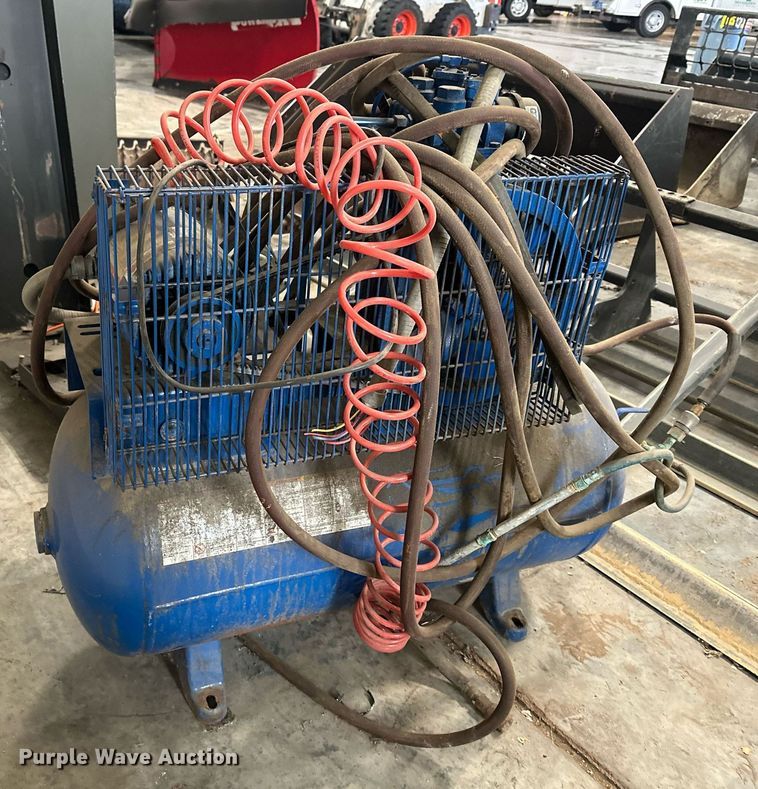 image for item LO9294 Quincy QRO1003S00112  air compressor