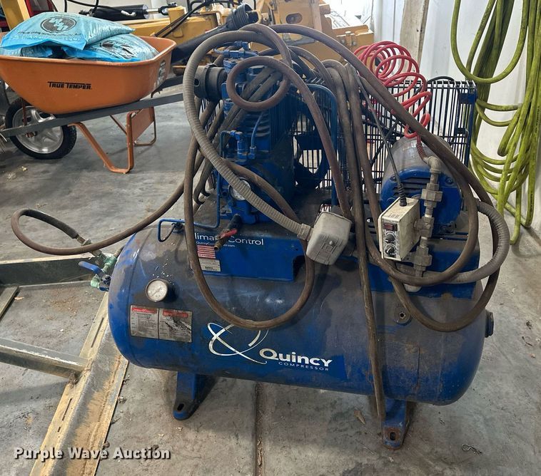 image for item LO9294 Quincy QRO1003S00112  air compressor