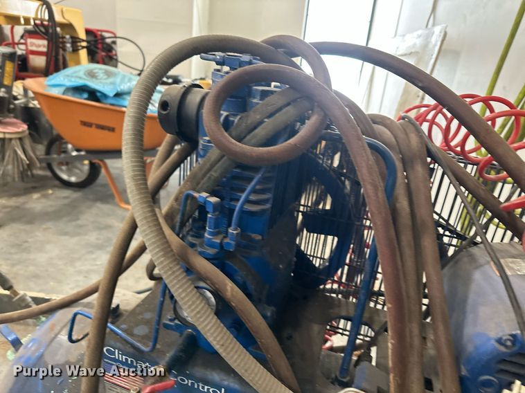 image for item LO9294 Quincy QRO1003S00112  air compressor