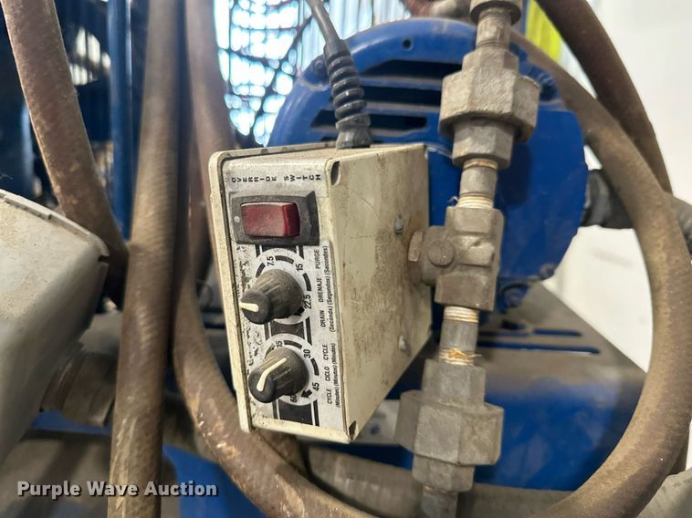 image for item LO9294 Quincy QRO1003S00112  air compressor