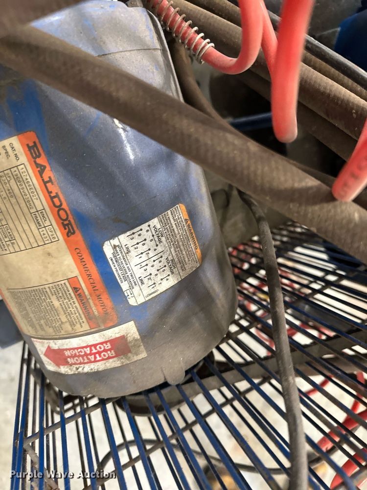 image for item LO9294 Quincy QRO1003S00112  air compressor