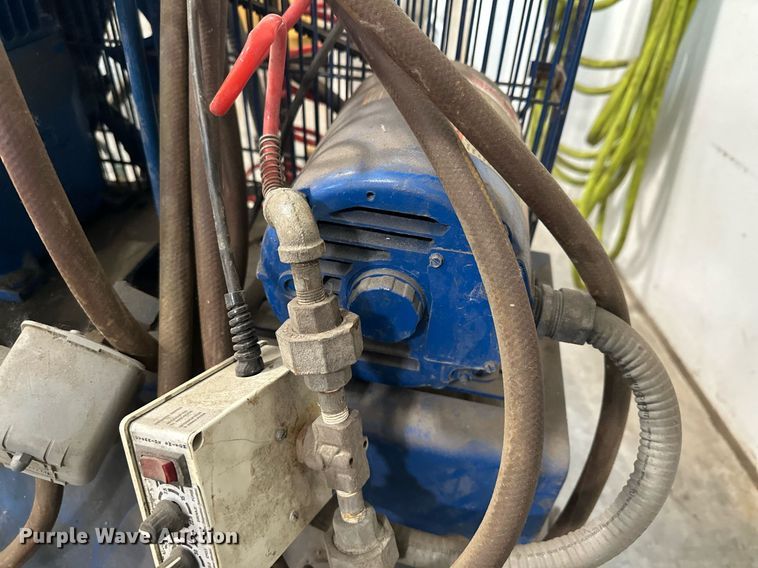 image for item LO9294 Quincy QRO1003S00112  air compressor