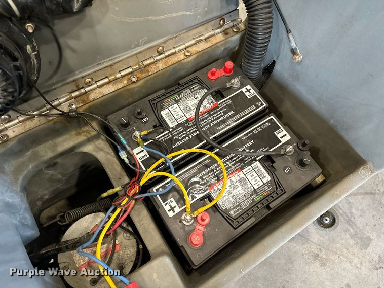 image for item LO9295 Nobles Speed Scrub 2001  floor scrubber