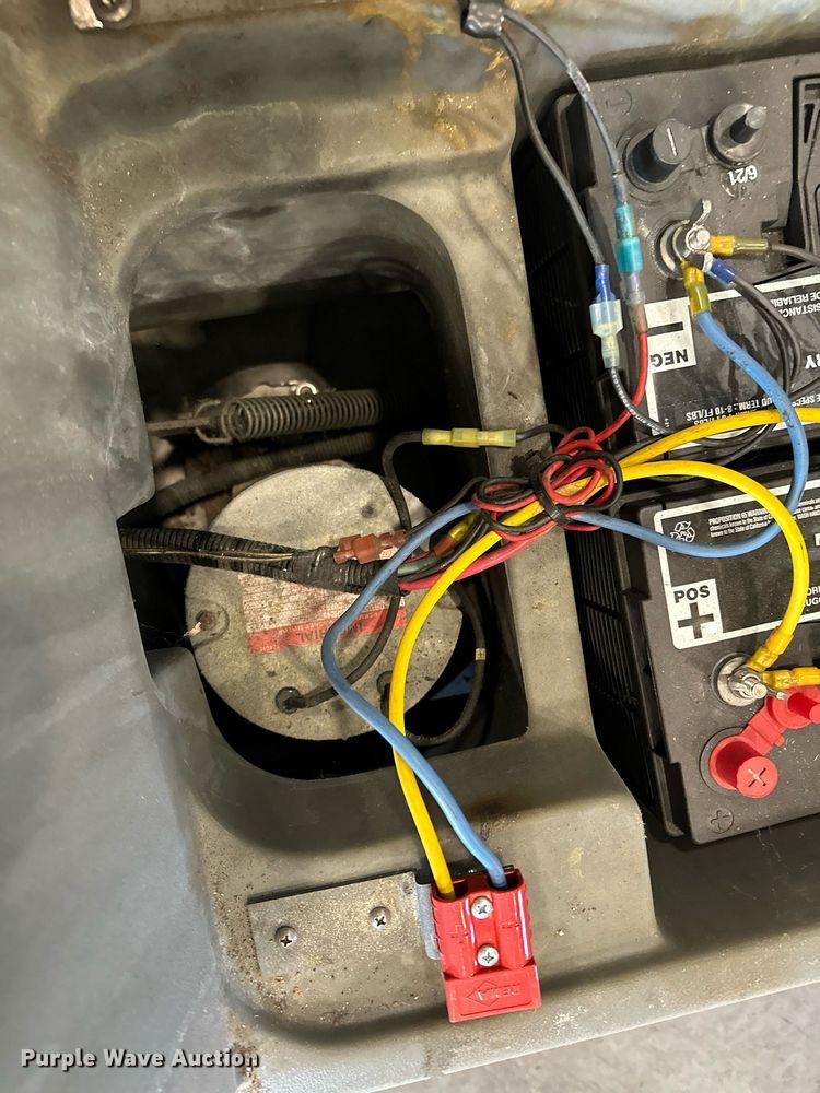 image for item LO9295 Nobles Speed Scrub 2001  floor scrubber