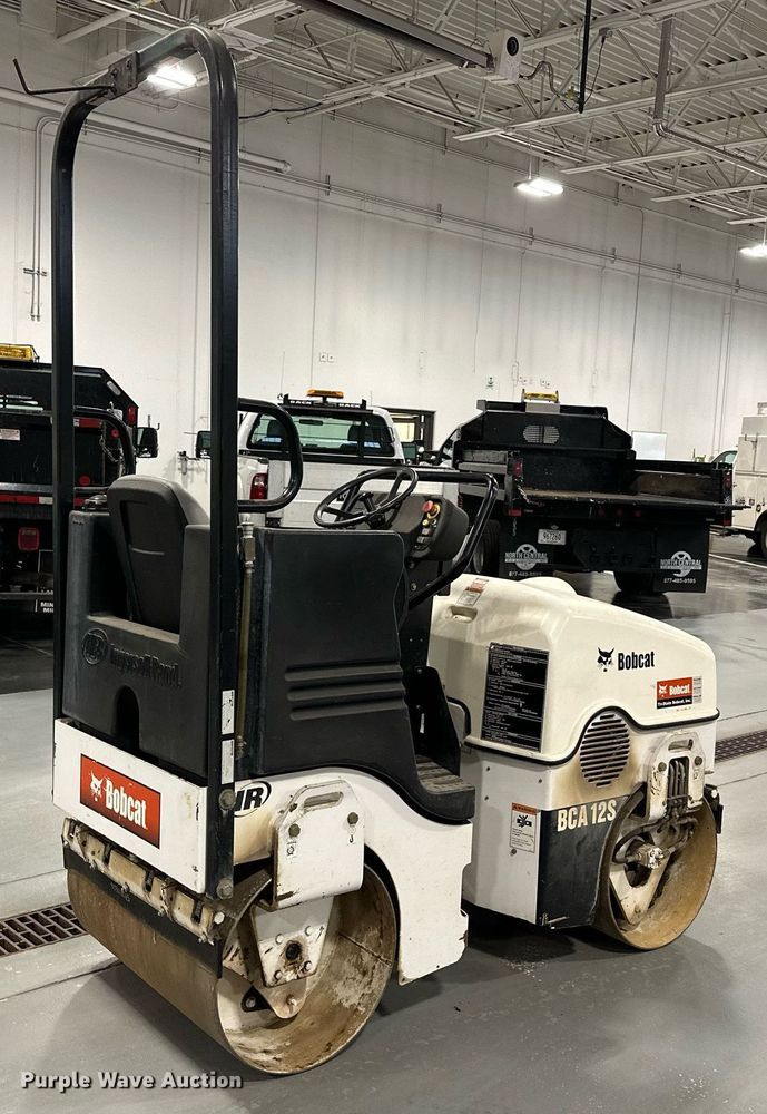 image for item LO9296 2003 Bobcat BCA12S  double drum vibratory roller