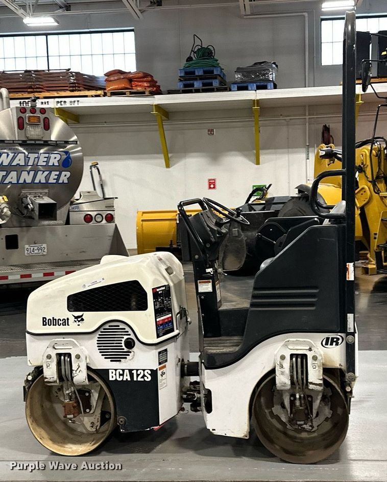 image for item LO9296 2003 Bobcat BCA12S  double drum vibratory roller